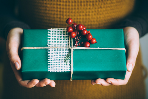 MinimalHolidayGifts